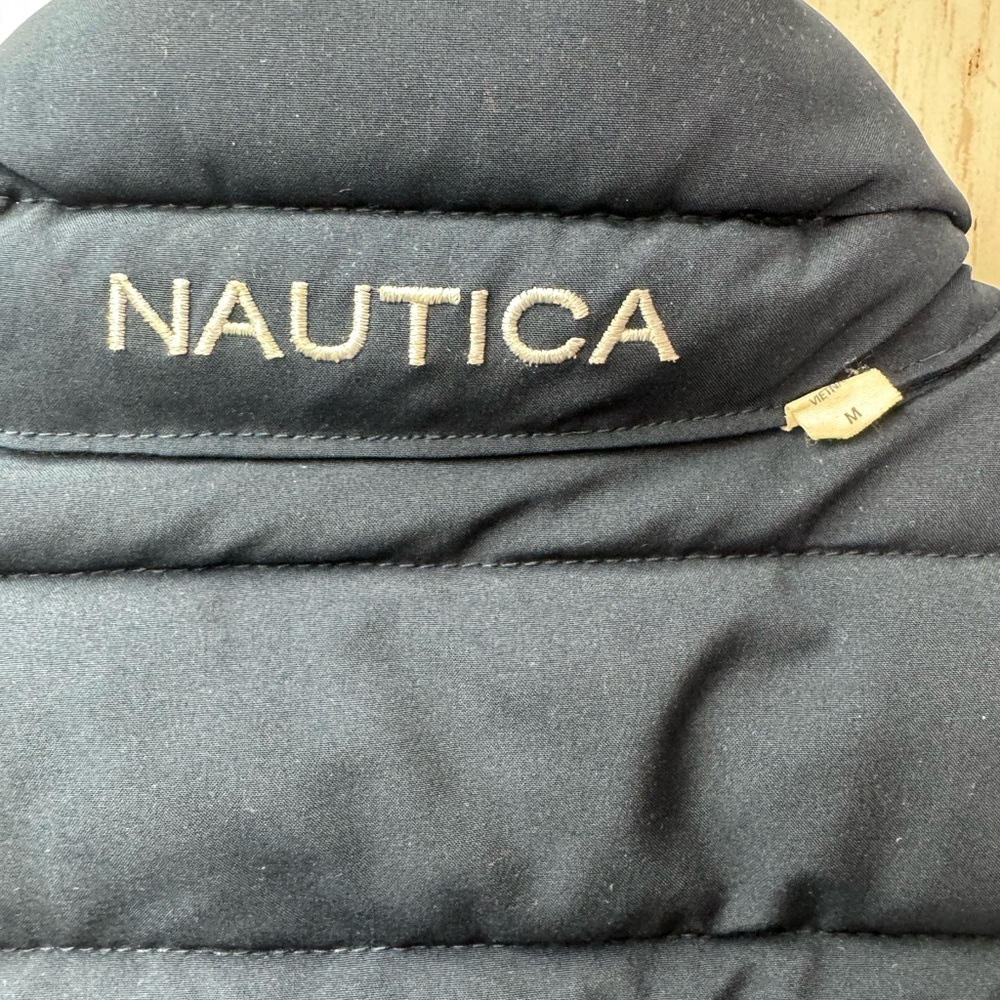 Nautica Men's Gray/Navy blue Reversible Puffer Jacket size medium - Picture 7 of 12